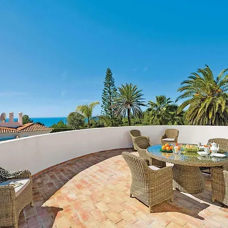 Casa Sirius بيناغيل